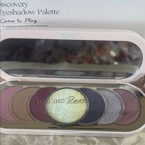 Rare Beauty Discovery Eyeshadow Palette - Cream, Purple, Pink